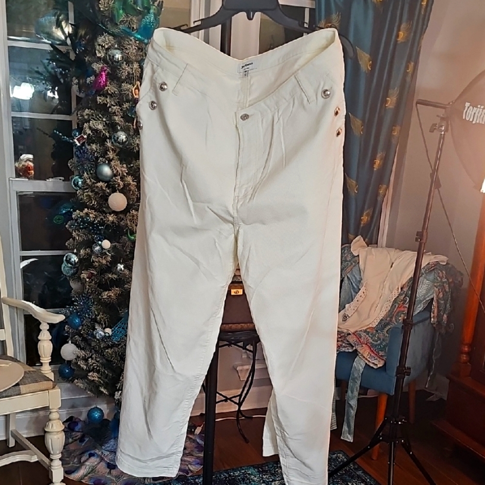 Juicy Couture NWT Elegant Wide Leg Cream Pants
